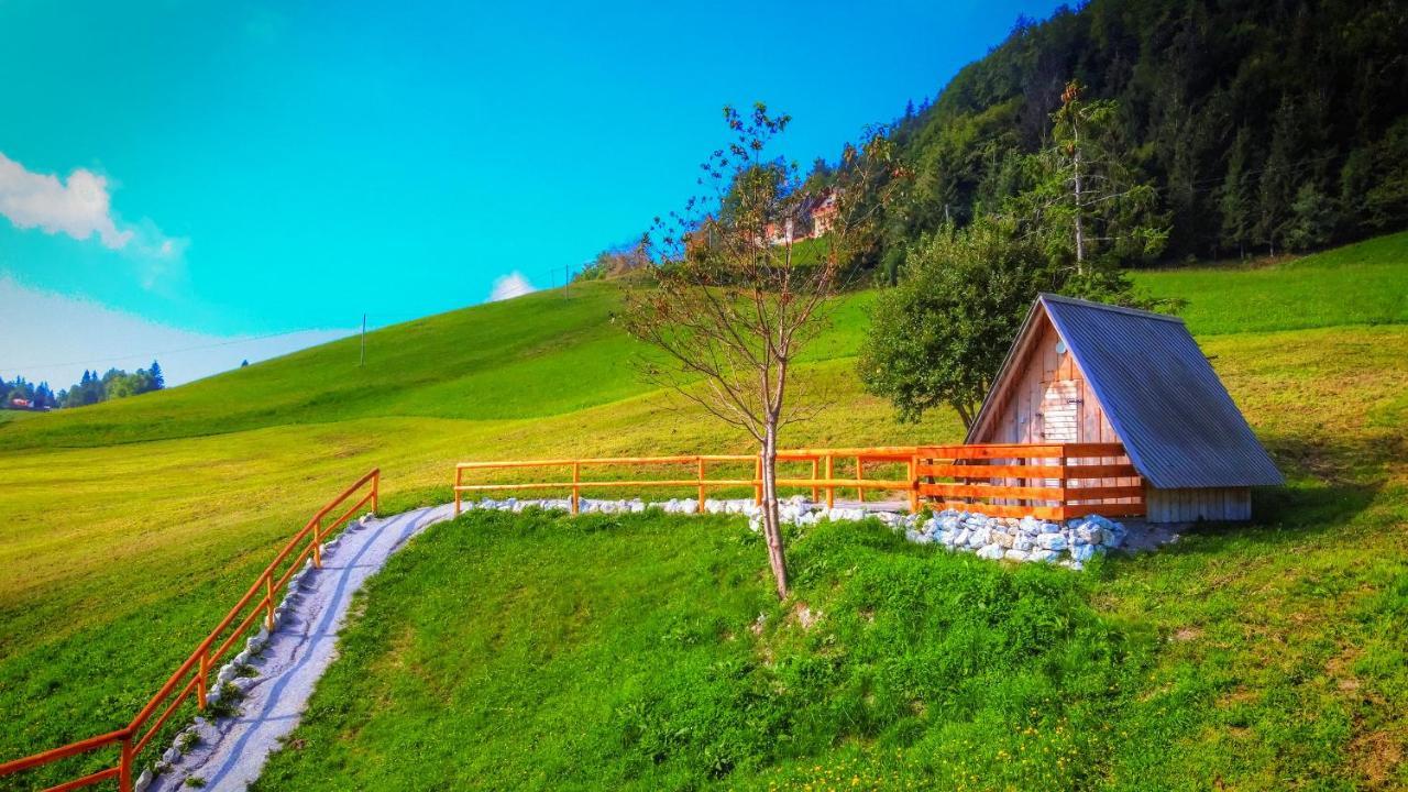 Glamping Vrhovc Hotell Zelezniki Eksteriør bilde